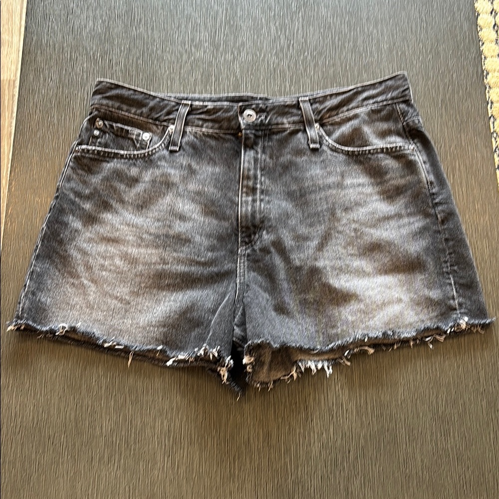 AG Adriano Goldschmied Women's Mikkel Vintage Fit Cut-Off Short Black Sz 32 NWOT